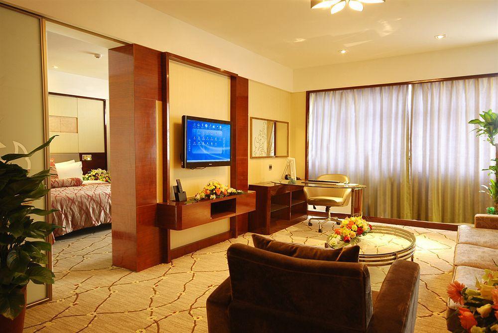 Inzone Garland Hotel Jinan Quarto foto